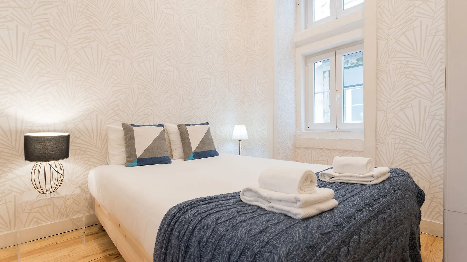 Apartment Modern Baixa By Lu Holidays Lisbon