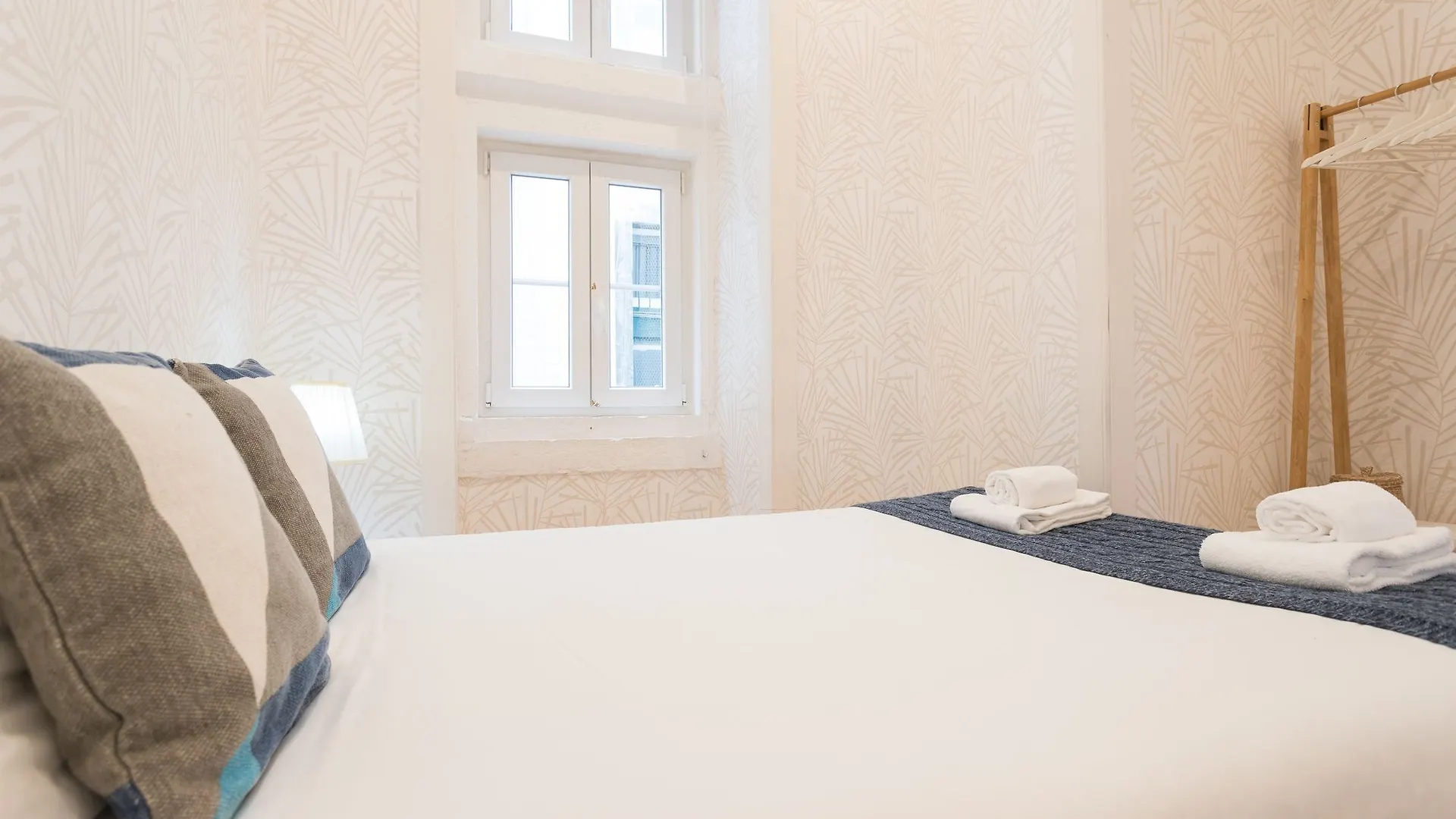 Modern Baixa By Lu Holidays Lisbon 0*,  Portugal