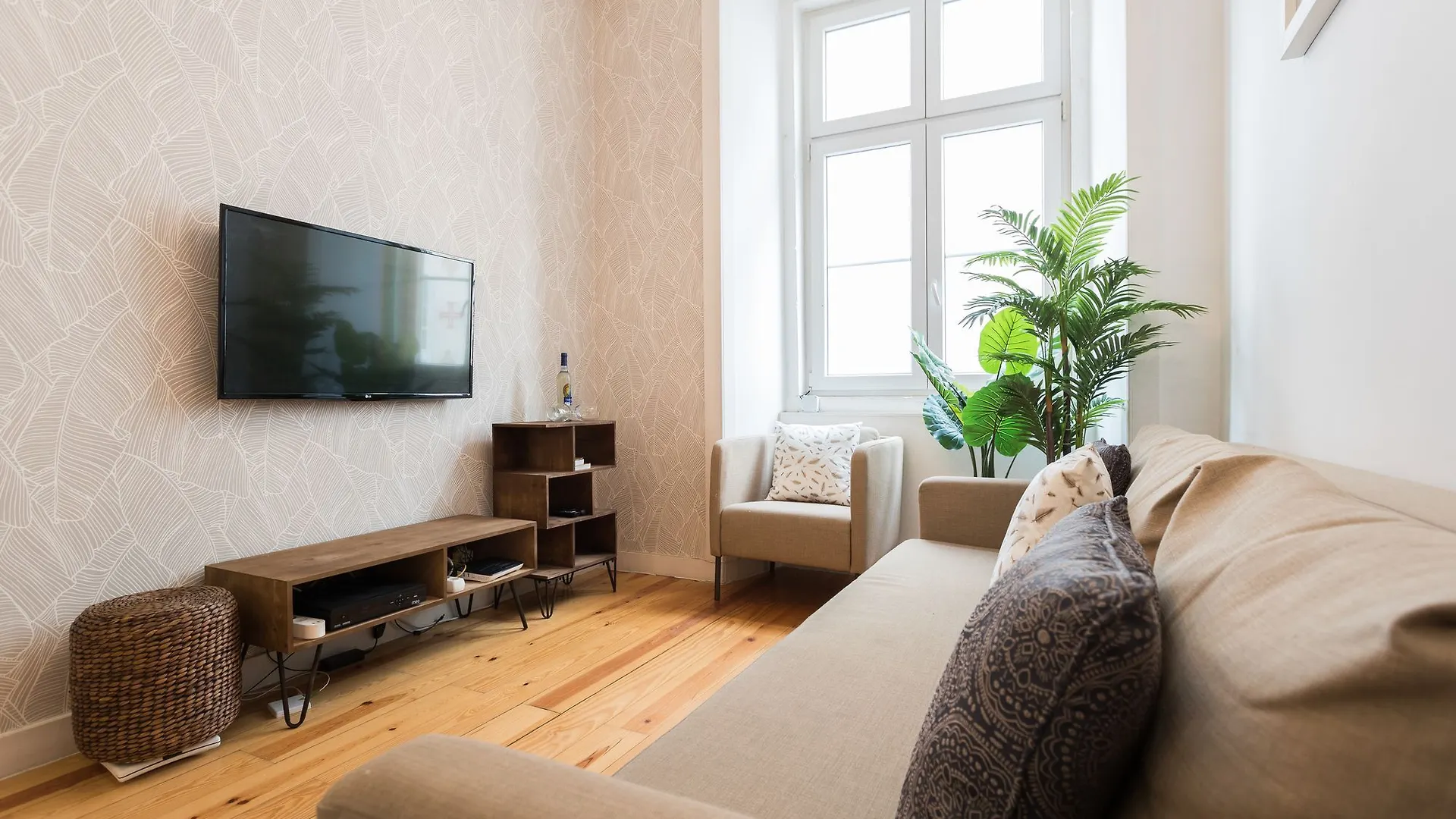 Modern Baixa By Lu Holidays Lisbon 0*,